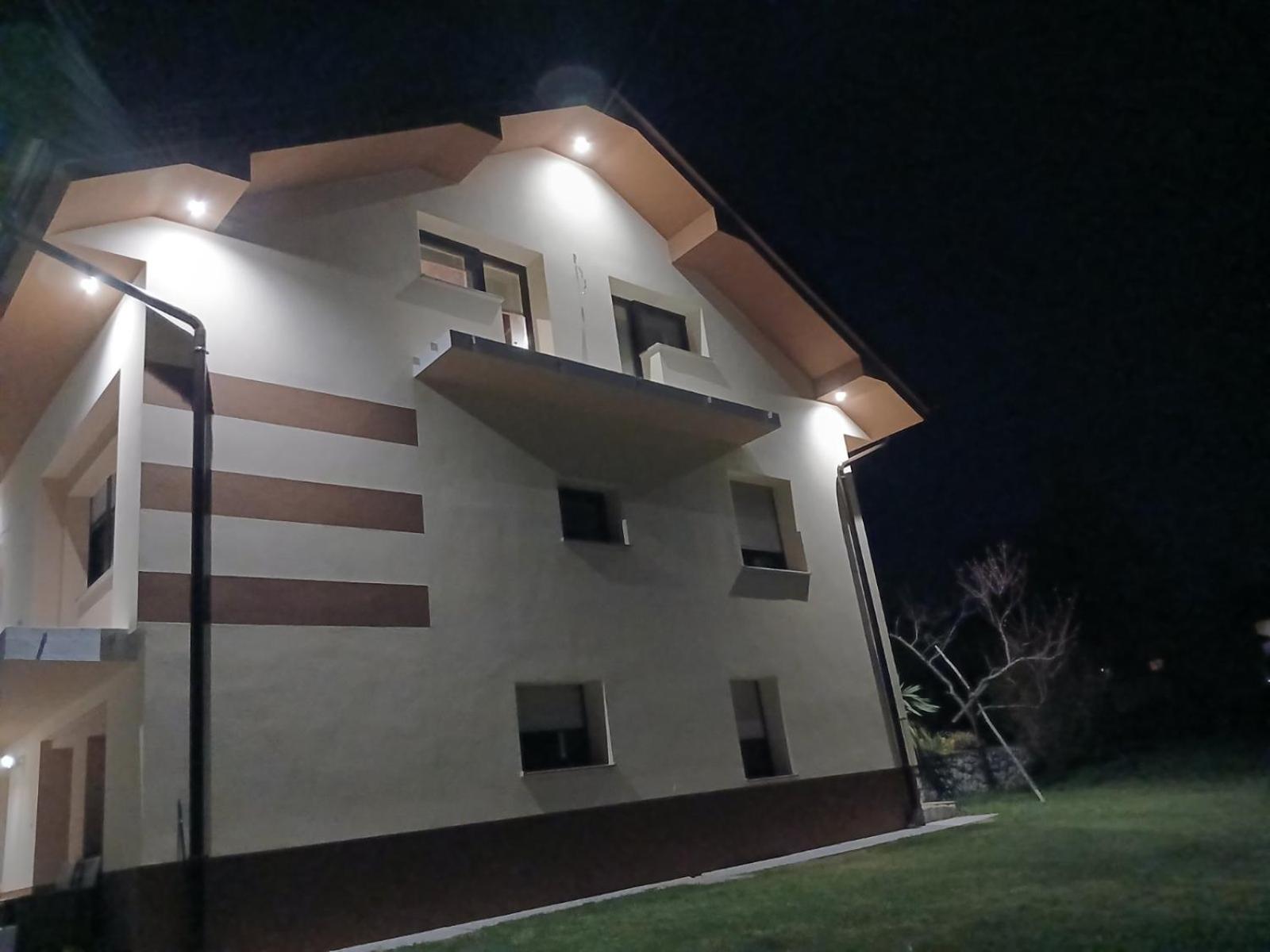 Luxury Apartment Ana With Hot Tub Visnja Gora Esterno foto