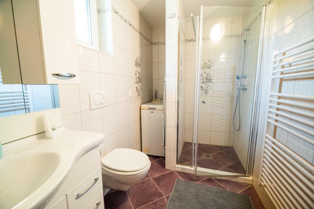 Luxury Apartment Ana With Hot Tub Visnja Gora Esterno foto