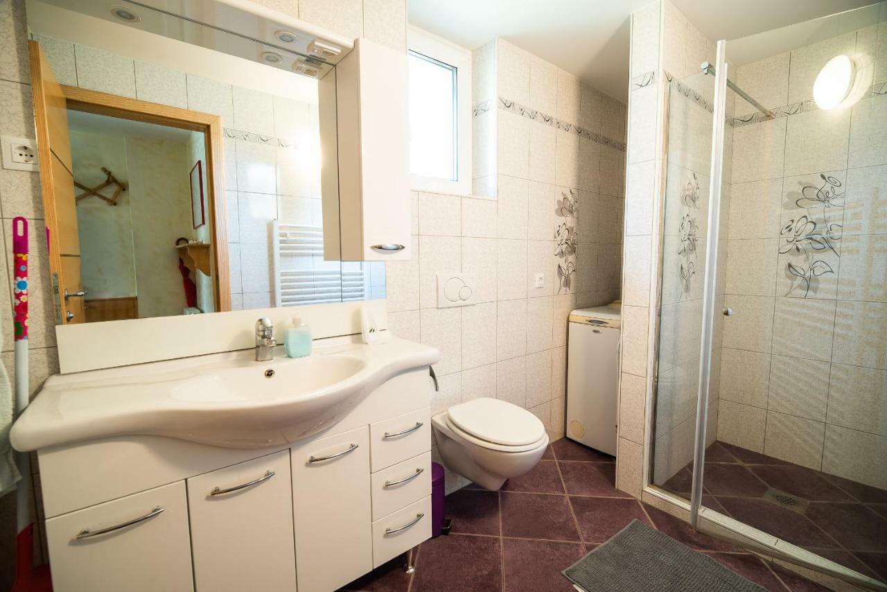 Luxury Apartment Ana With Hot Tub Visnja Gora Esterno foto