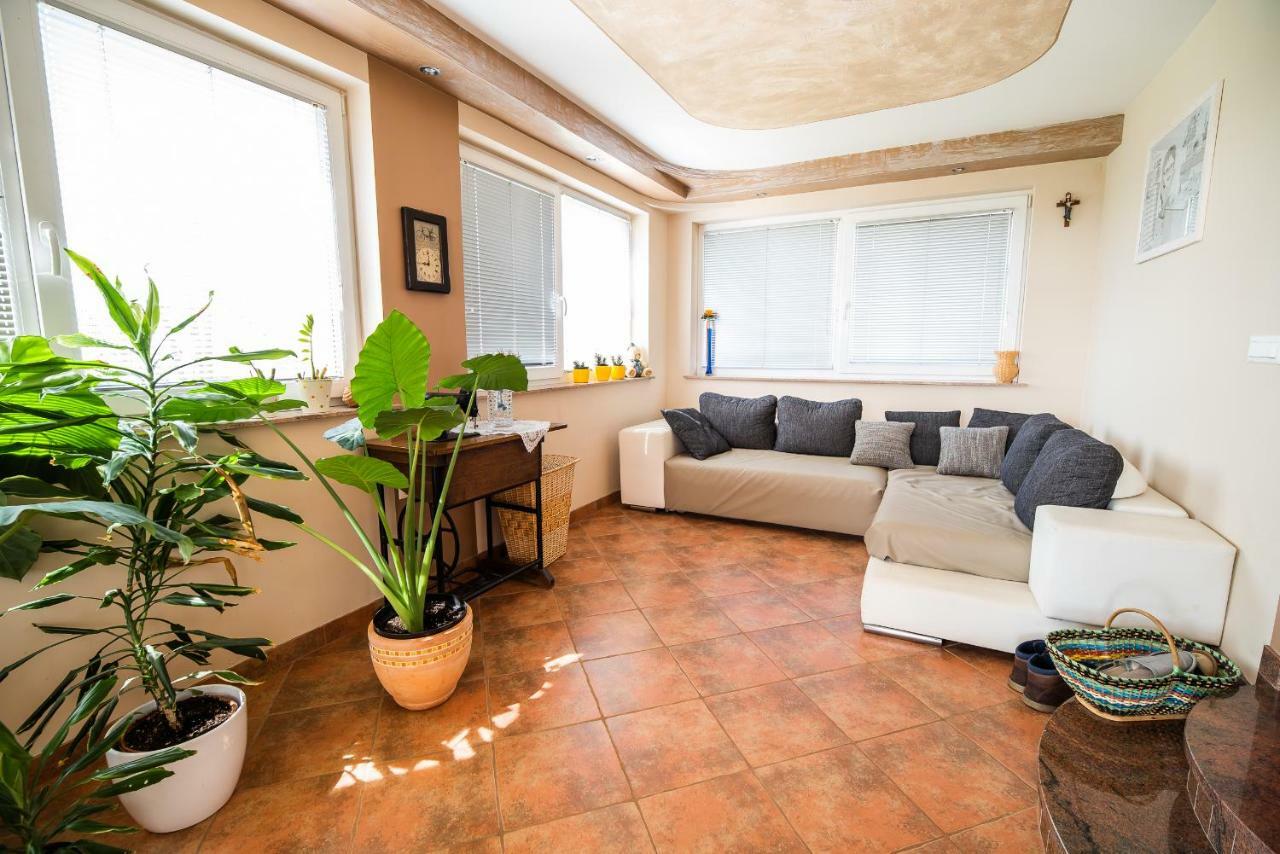 Luxury Apartment Ana With Hot Tub Visnja Gora Esterno foto